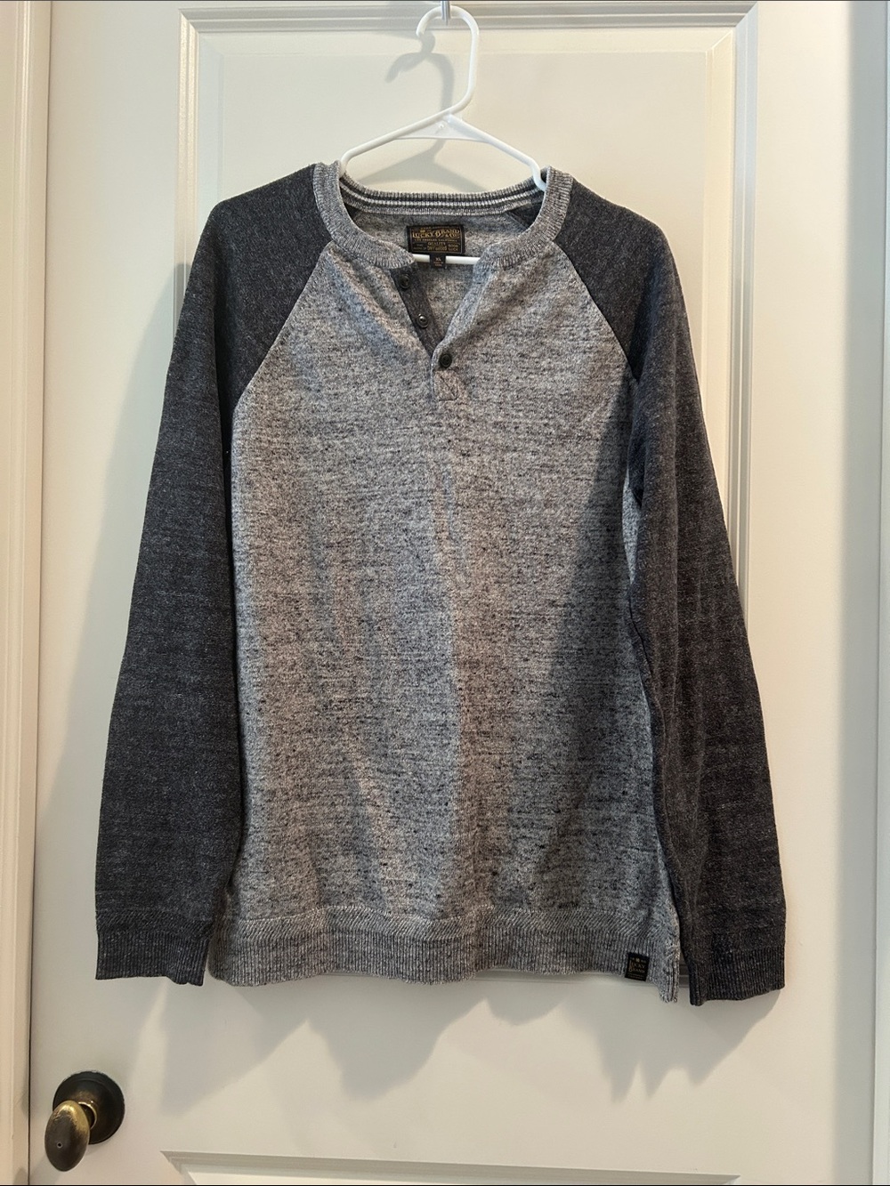 Lucky Brand Men's Two-Tone Grey Heathered Henley Sweater Long Sleeves size XL